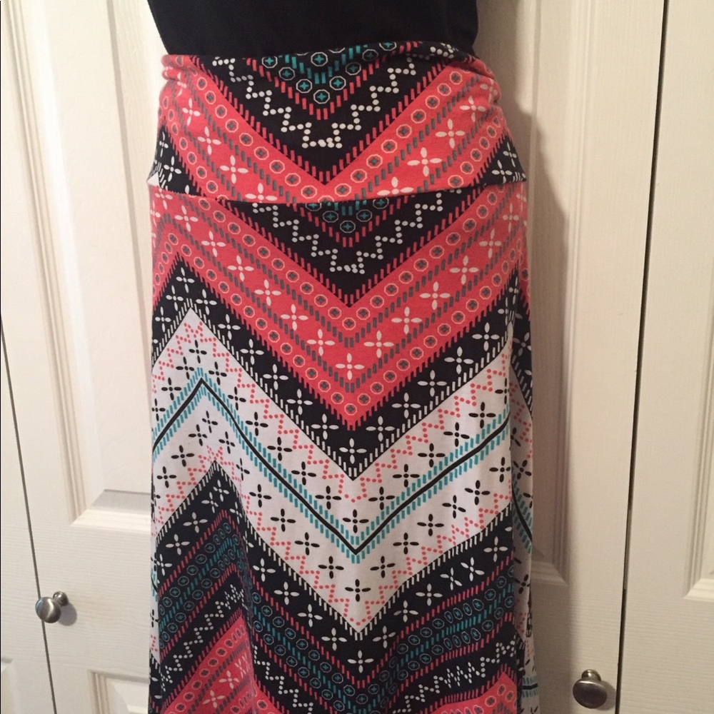 3/$10 - Bright Colorful Maxi Skirt - Picture 4 of 5